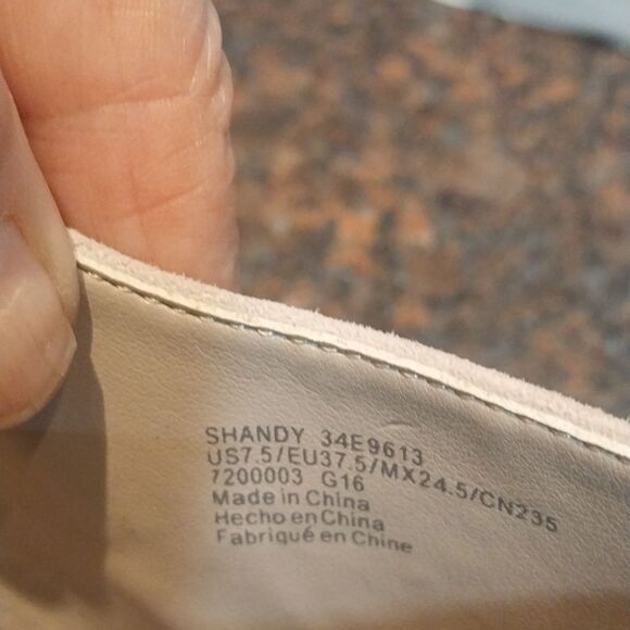 Calvin Klein "SHANDY" Heels...Size 7.5...Almost New. - Picture 3 of 9
